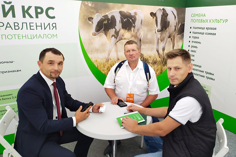 EkoNiva presents seeds of in-house breeding at Russian Field Day