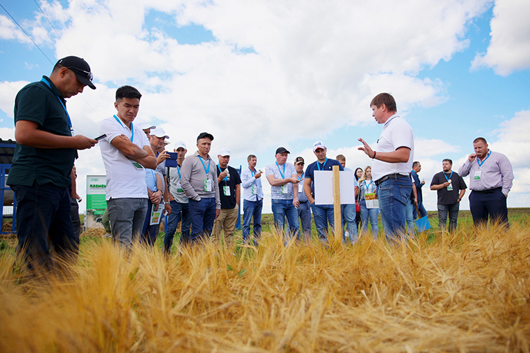 EkoNiva-Semena holds Field Day in Siberia