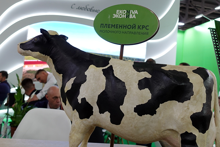 EkoNiva signs a number of contracts at Agrosalon 2022