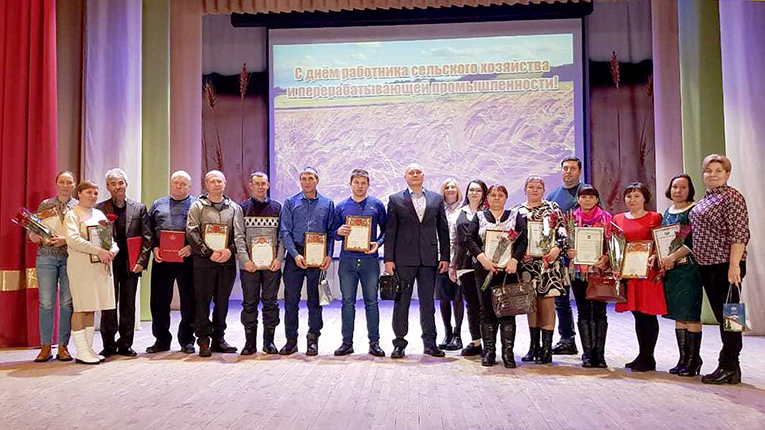 Сотрудники тюменского подразделения «ЭкоНивы» отмечены наградами по итогам работы в 2022 г.